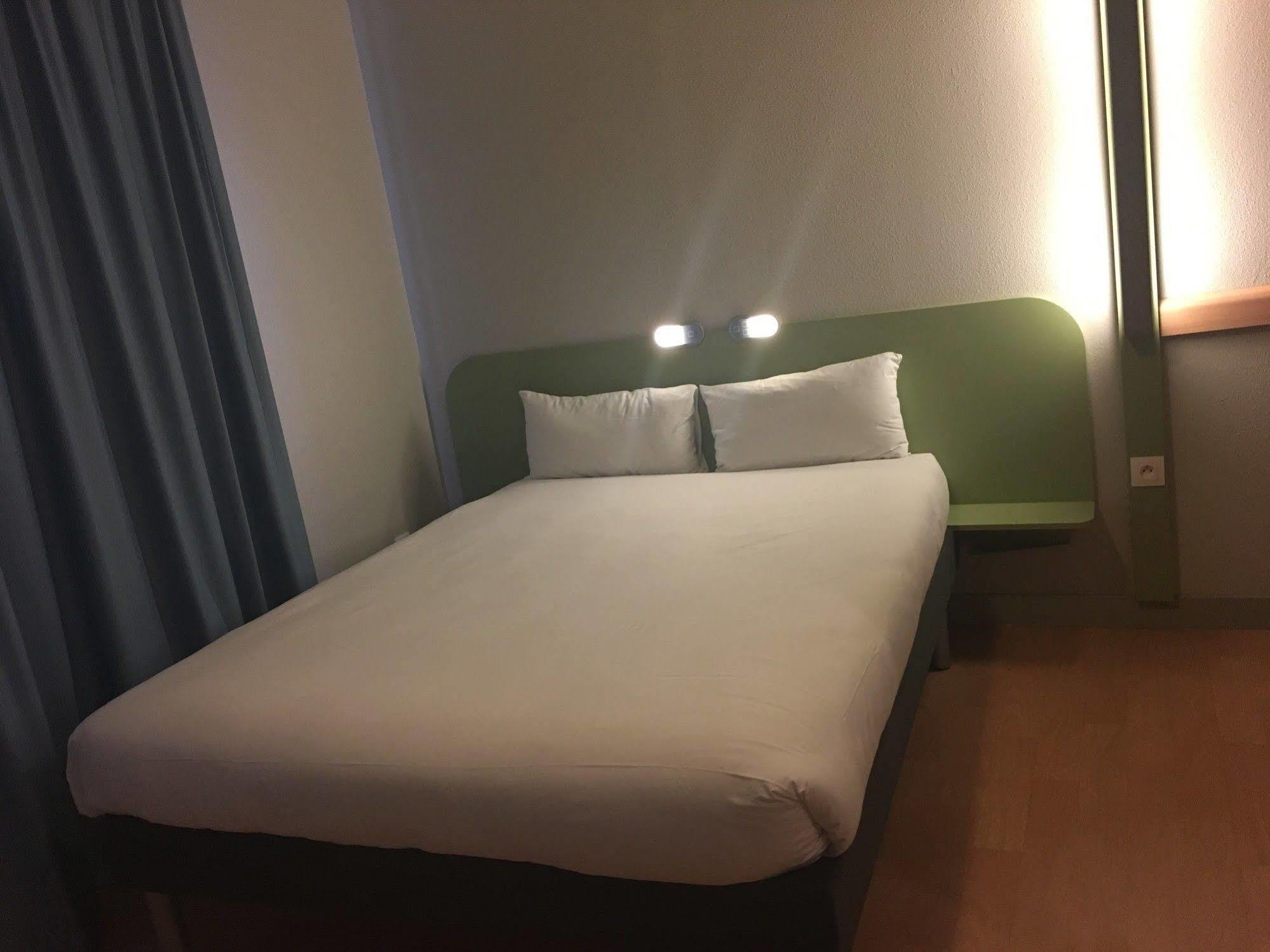 Ibis Budget Bobigny Pantin Exterior foto